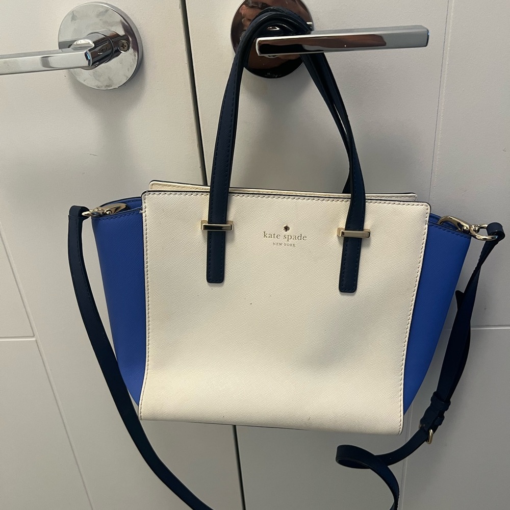 Kates pade hand bag
